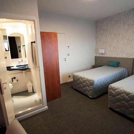 Centre Jean Bosco Hotel Lyon Kültér fotó A room at the hotel